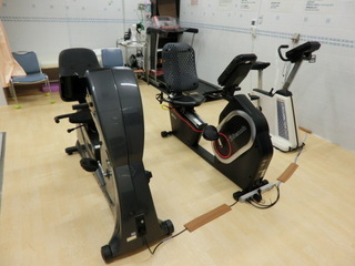 自転車エルゴメーター背景全体の写真